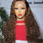 BOLD PISSY CURLS