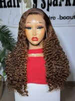 BOLD PISSY CURLS